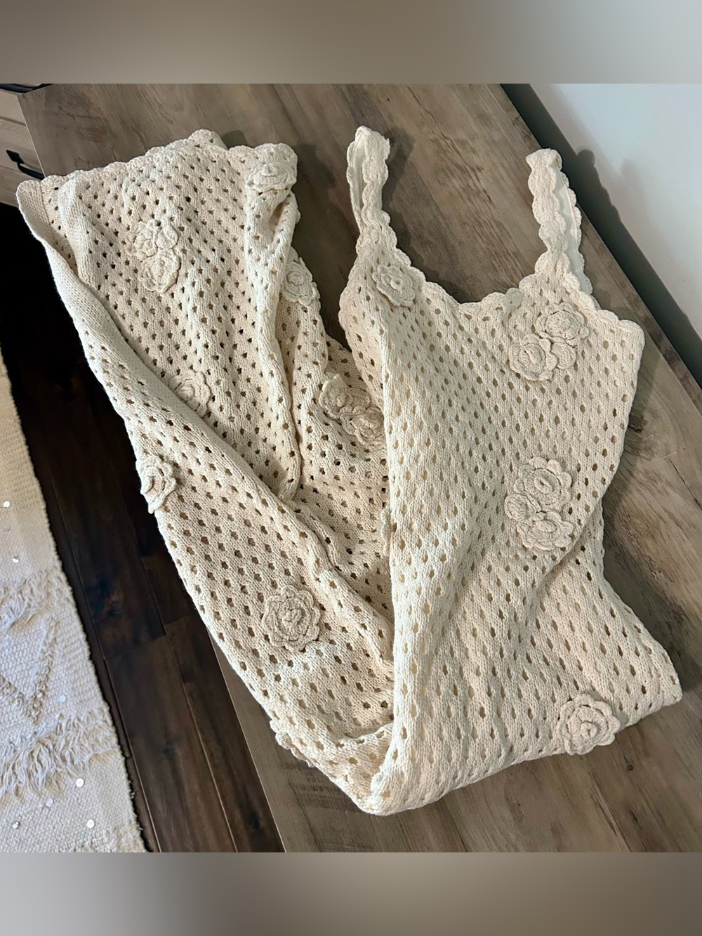 NWT Saltwater LUXE Cream Crochet Floral Appliqué Maxi Dress Size Small - Picture 2 of 6